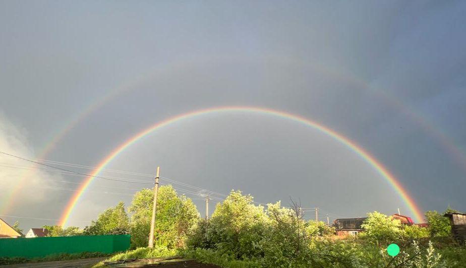 Фото Двойная радуга появилась над Новосибирском после ураганного ветра 7 июня 2